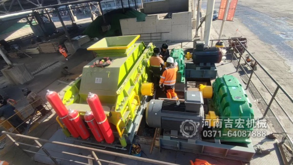 石英矿石破碎设备哪种比较好用,工作原理是什么？